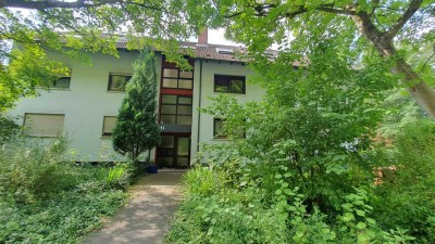 Schöne 3 - Zimmer Wohnung mit großem Balkon in Aschaffenburg / Gailbach