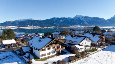 Allgäuer Alpenkino inklusive! Traumhafte 3-Zimmer-Wohnung am Forggensee.