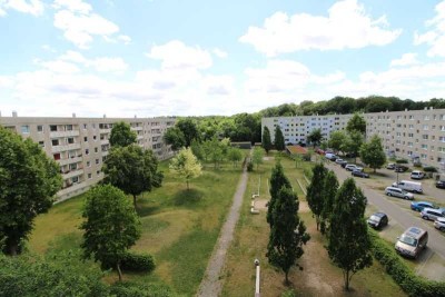 schöne 3-RW mit Balkon zu sofort