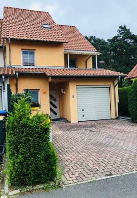 Schönes Reihenendhaus mit Garage und Parkplätzen direkt am Wald in Cottbus-Sielow zu verkaufen!