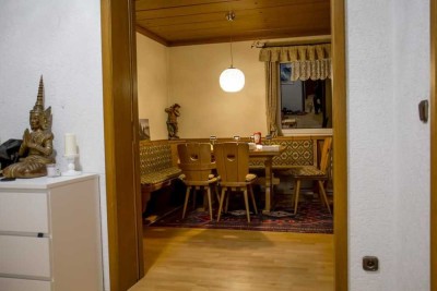 Geschmackvolle 3-Zimmer-Wohnung mit Balkon und EBK in Kr. München - Unterhaching