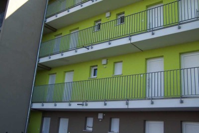 Modernes 1-Zimmer-(Studenten-)Apartment mit Balkon und Einbauküche in Erlangen