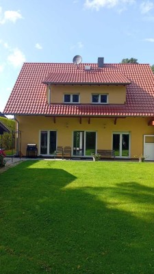 neues Haus, mehr geht nicht...alles neu, wohnen wie im Süden, geschmackvoll komplett alles neu ..