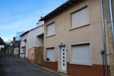 *Einfamilienhaus in ruhiger Wohnlage in Partenheim zu verkaufen*