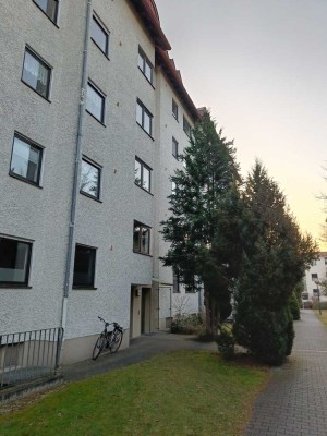 1,5-Zimmer-Wohnung mit Balkon, barrierefrei, in Erlangen-Tennenlohe