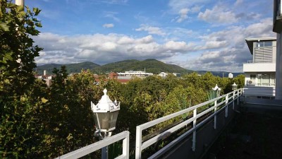 Möblierte 3-Zi-Wohnung in Penthouse-Stil in Heidelberg-Weststadt