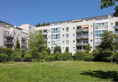 2 Zimmer, Balkon, Laminat im idyllischen Wohnpark Saaleblick