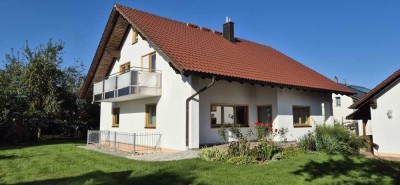 Einfamilienhaus mit großem Garten