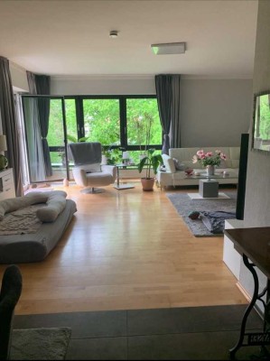 4-Zimmer-Wohnung am Kölner Stadtwald mit Balkon und Terrasse