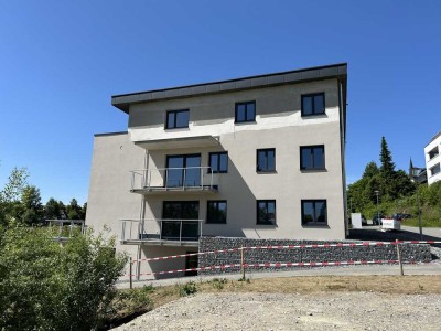 Erstbezug! Sonnige 3- Zimmer- Wohnung in zentraler Lage