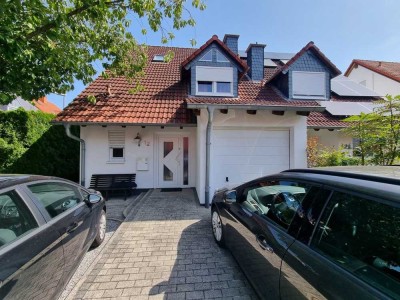 Raumwunder mit Traumgarten zum Wohlfühlen in exponierter Lage von Dreieichenhain