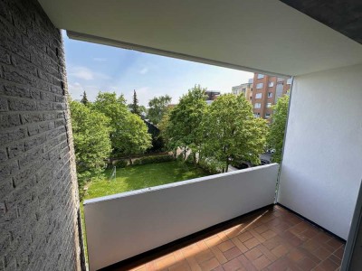 Köln-Ensen Apartment m. Balkon für Einzelperson, 39 m² 3.OG/W10/m