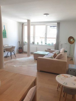 Geschmackvolle 5-Zi.-Wohnung mit gehobener Innenausstattung in Aschaffenburg