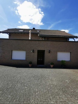 Ansprechende 5-Zimmer-EG-Wohnung in Dietzhölztal