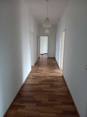 BEZUGSFREIE KASSBERGWOHNUNG!