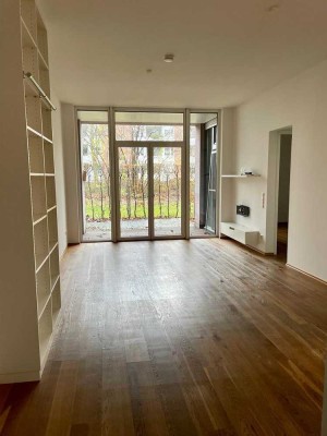 1.220 Kaltmiete €, 90 m², 4 Zimmer, EG mit Terrasse, Einbauküche