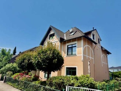 Charmante und familienfreundliche Altbauvilla  in idyllischer Lage nahe der Elbe
