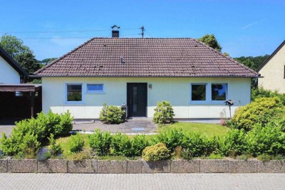 Barrierefreies Einfamilienhaus mit Einliegerwohnung in Hennef (Sieg)–Uckerath