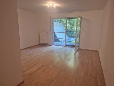 Wunderschöne 2-Zimmer-Terrassenwohnung im Unterislinger Weg (Galgenberg), 55 qm