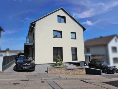 Aus Alt mach Neu - großes, hochwertig saniertes Einfamilienhaus in Bretten!