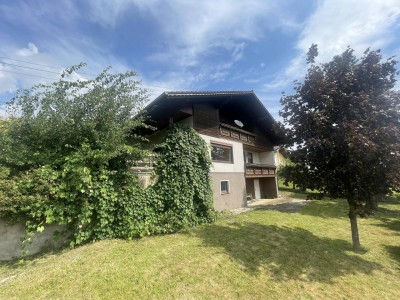 „Großzügiges Einfamilienhaus mit Terrasse und Ausbaupotenzial – Ihr Wohntraum in Handenberg“