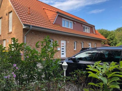 Gepflegte Doppelhaushälfte mit 4 Zimmern und 2 Stellplätzen in Aumund-Hammersbeck
