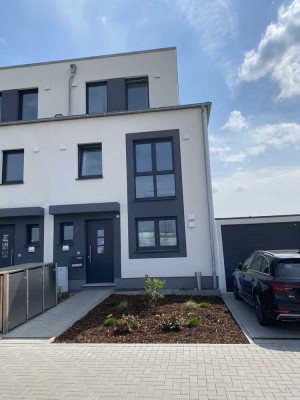Attraktives 5-Zimmer-Reihenendhaus mit gehobener Innenausstattung