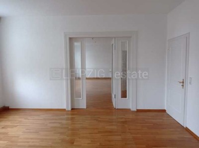 *Helle 3 RWG mit viel Platz in einer schönen Villa direkt am Schwanenteich*