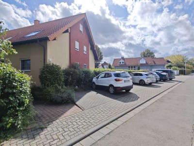 Schöne, ruhige 3 ZKB ET-Whg, Terrasse, Ga.Ant.