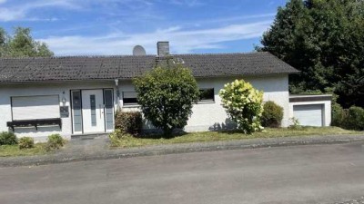 Bungalow - 1.750 m² Grundstück - Ehemaliges Ferienhaus mit zwei Terrassen. Von Privat