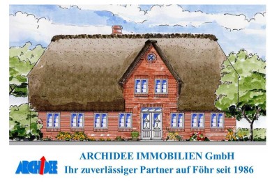 *Neubau-Reetdachhaushälfte*