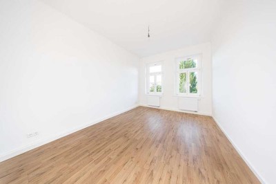 Parknähe & Balkon mit Innenhofblick: 2-Zimmer-Wohnung in schönem Gründerzeitbau