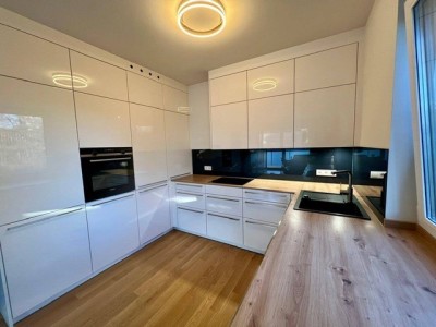 Seenahe 2-Zi.-Wohnung mit 18m² Balkon