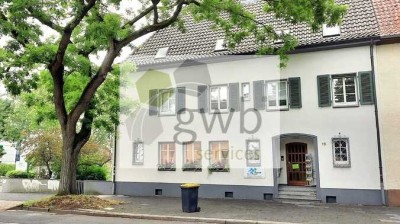 Helle Dachgeschosswohnung im Herzen von Moers