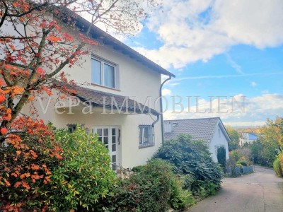 REIHENENDHAUS IN TOP LAGE VON WEINHEIM, MIT BALKON, TERRASSE, SÜDAUSRICHTUNG & WEITBLICK