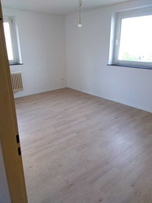 Wie wär's mit einer hübschen Drei-Zimmer-Wohnung in Hof?
