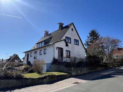 Einfamilienhaus mit ehemaligem separatem Praxisbereich in Fritzlar-Züschen