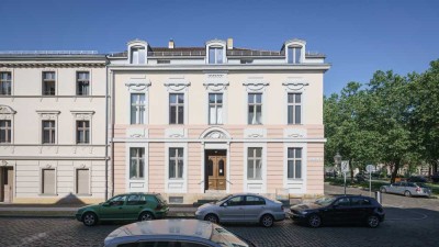 Zentral gelegene Zweiraumwohnung in gepflegtem Altbau