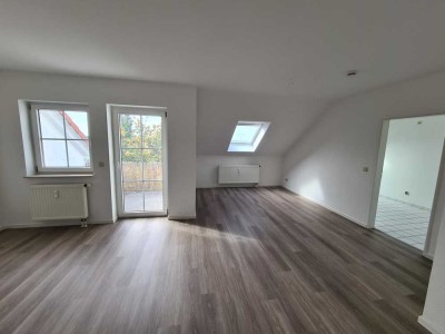 2-Raumwohnung mit BALKON und STELLPLATZ