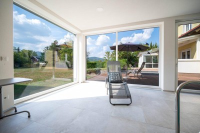 Landhaus mit Hallenbad auf 5.000m² großem Grundstück in Sooß!