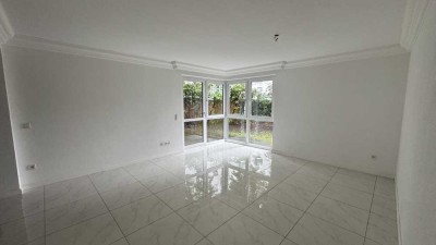 Besonders vom Privat! Helle 2-Zimmer-Wohnung mit Terrasse, zentral gelegen