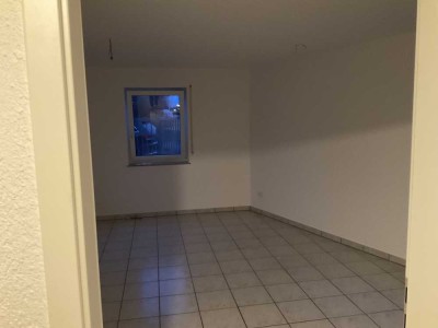 Einfache 1,5-Zimmer-Wohnung in Elsenfeld