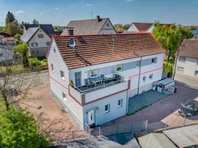 Seltene Gelegenheit für Familien!
5,5-Zimmer-Wohnung mit großer Dachterrasse und Stellplätzen