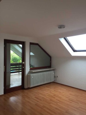 Schöne 3-Zimmer-Maisonette-Wohnung mit Balkon in Kandel