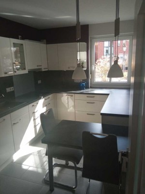 Geschmackvolle 3-Raum-Wohnung mit gehobener Innenausstattung mit Balkon und EBK in Verden