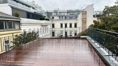 Wohnung mit großer Terrasse im Diplomatenviertel