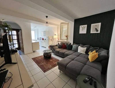 Zentrale Lage: 3 Zimmer Wohnung mit Terrasse in Rottenburg