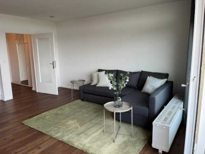 Stilvoll möbliertes 1-Zimmer-Apartment mit Balkon in Seenähe