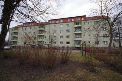 frisch sanierte 2-Zimmer-Wohnung in ruhiger Lage