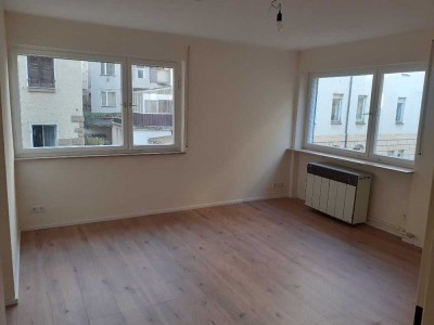 Ruhige Top-Lage in S-West: Helle Einzimmerwohnung mit separater Küche